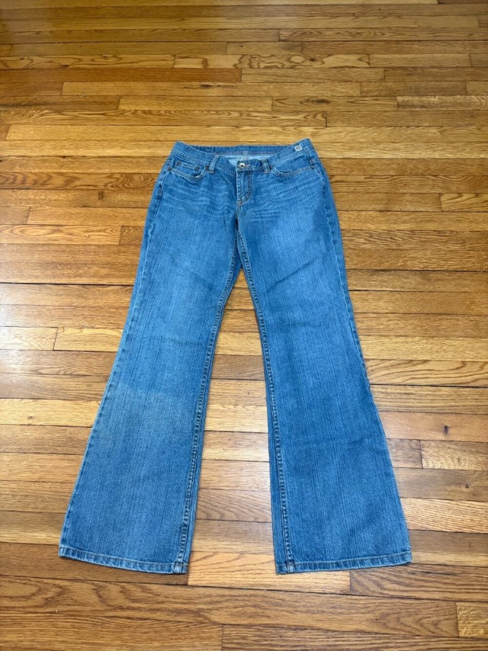 Express X2 Womens W10 Flare Jeans Size 8 Long Blue Stretch Denim y2K Low Rise